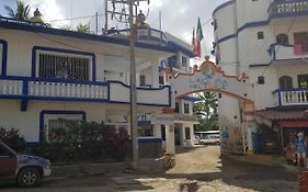 Hotel Laguna Del Tule